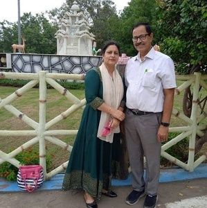 Meet your Posher, Asha